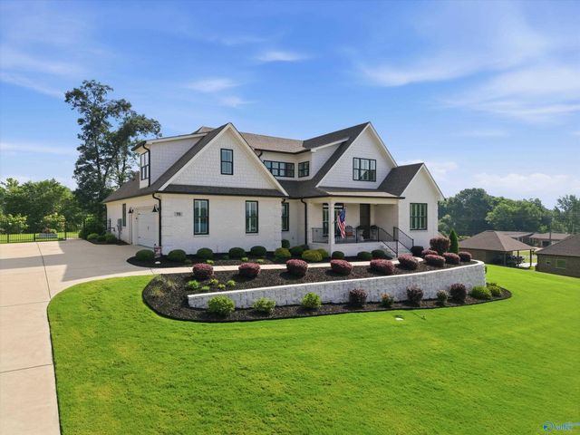 70 Natures Way, Guntersville, AL 35976