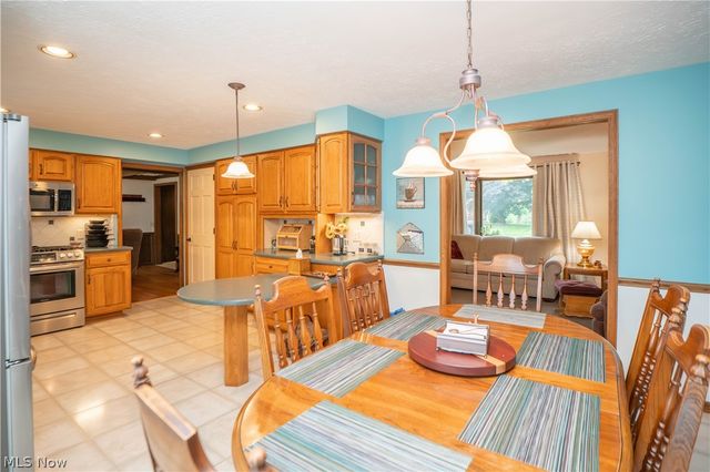 11507 Lela Avenue NW, Uniontown, OH 44685