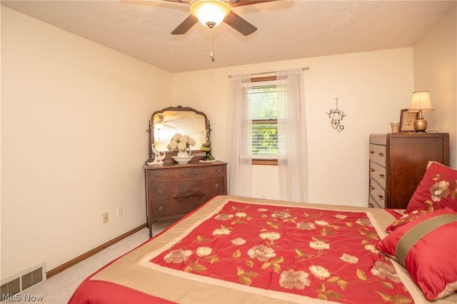 11507 Lela Avenue NW, Uniontown, OH 44685