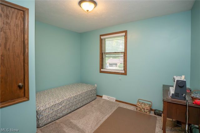11507 Lela Avenue NW, Uniontown, OH 44685