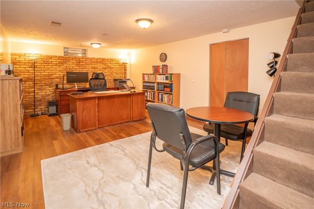 11507 Lela Avenue NW, Uniontown, OH 44685