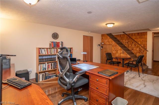 11507 Lela Avenue NW, Uniontown, OH 44685