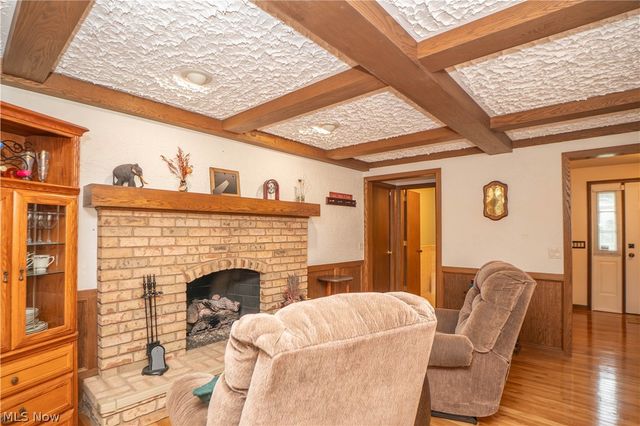11507 Lela Avenue NW, Uniontown, OH 44685