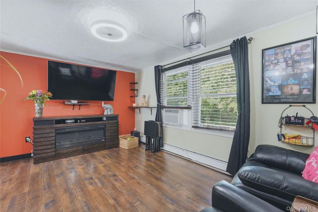 22 Bank Street, Beacon, NY 12508