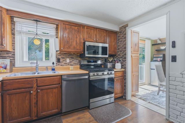 22 Bank Street, Beacon, NY 12508