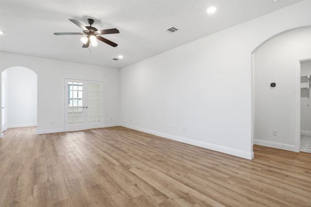 11708 Blackfoot Court, Godley, TX 76044