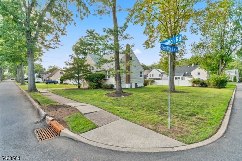 257 Hamilton Rd, Teaneck Twp., NJ 07666 — photo 3