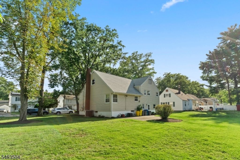 257 Hamilton Rd, Teaneck Twp., NJ 07666 — photo 4