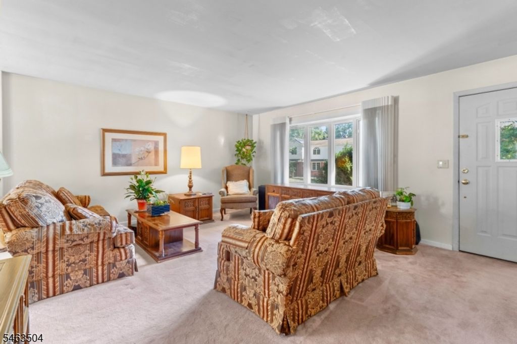 257 Hamilton Rd, Teaneck Twp., NJ 07666 — photo 5