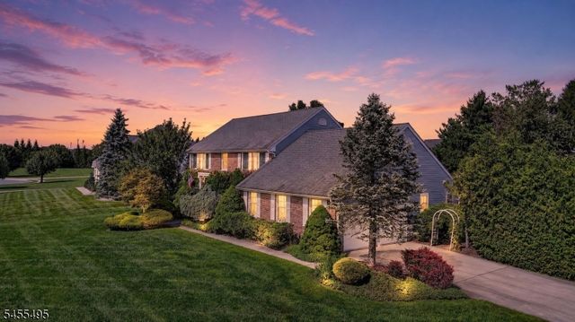 46 Waverly Pl, South Brunswick Twp., NJ 08852