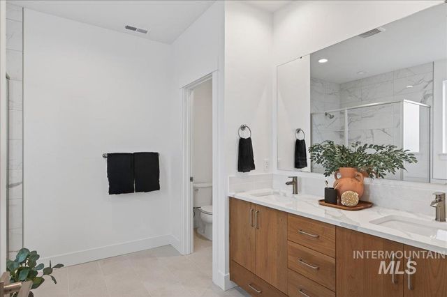 14898 Brown Pelican St, Caldwell, ID 83607