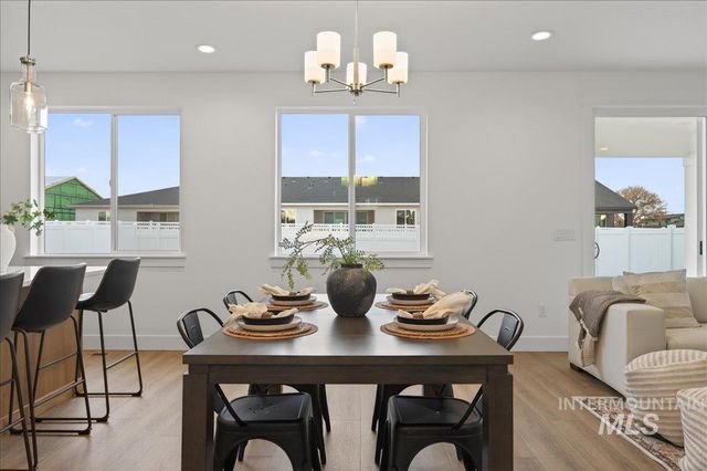 14898 Brown Pelican St, Caldwell, ID 83607