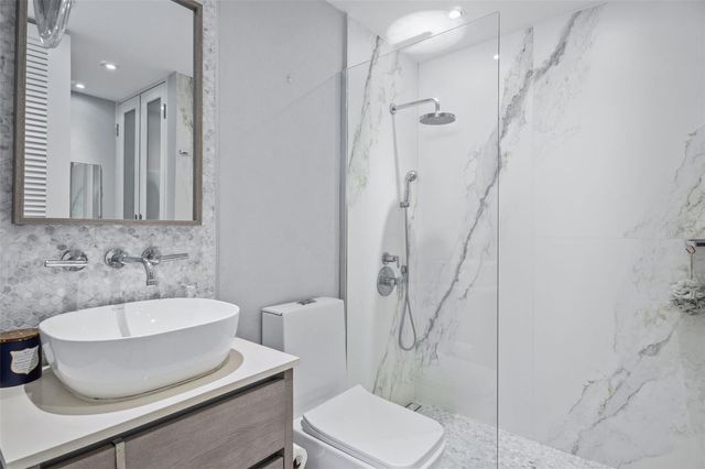 890 AVE ASHFORD 1, San Juan, PR 00907