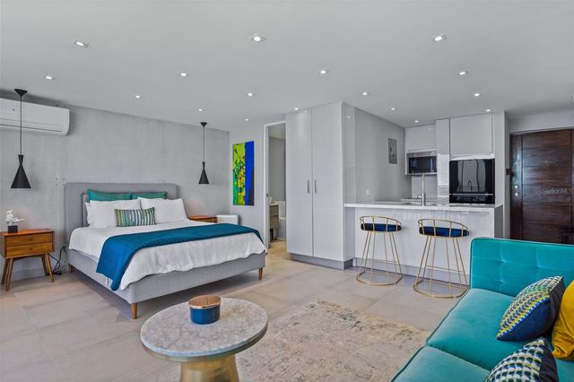 890 AVE ASHFORD 1, San Juan, PR 00907