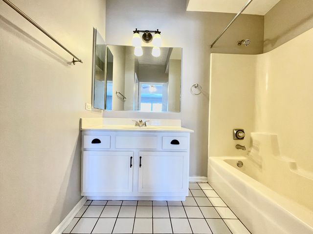 13841 Cambridge Circle, Plainfield, IL 60544