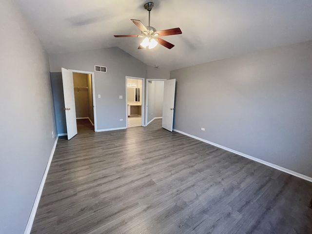 13841 Cambridge Circle, Plainfield, IL 60544