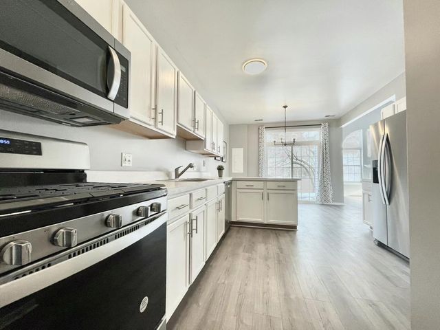 13841 Cambridge Circle, Plainfield, IL 60544