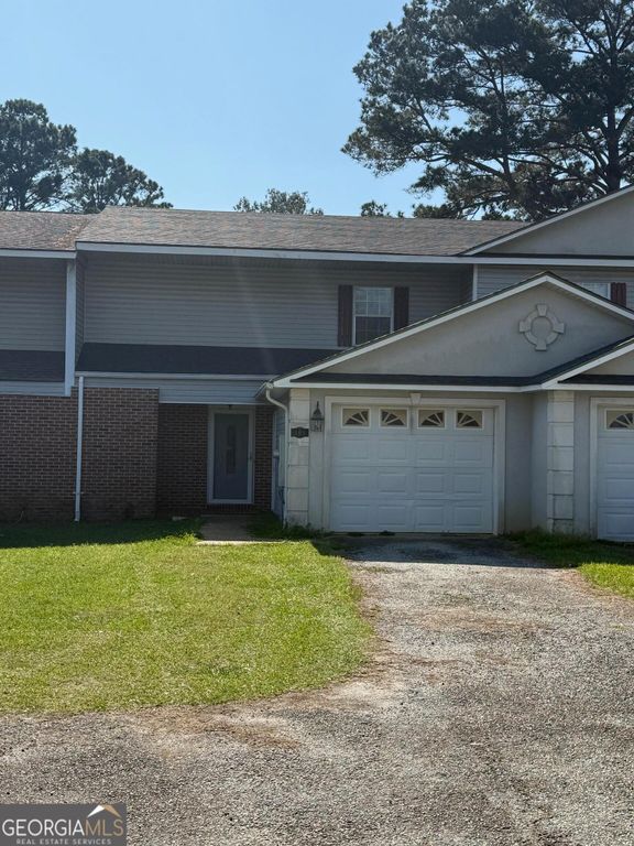 109 Courtyard Drive, Thomasville, GA 31757