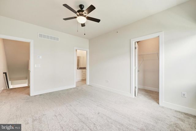 127 GASLIGHT ALLEY, Bensalem, PA 19020