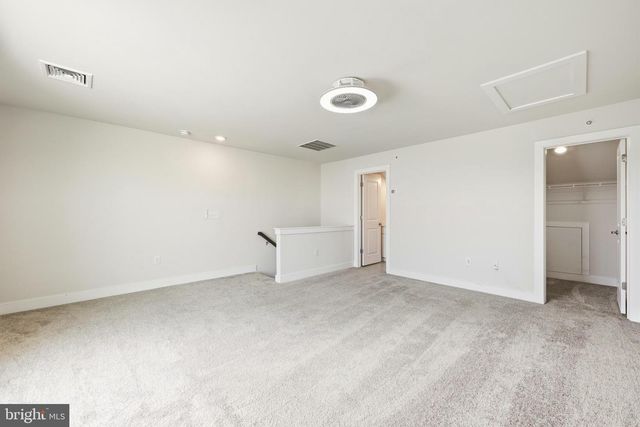 127 GASLIGHT ALLEY, Bensalem, PA 19020