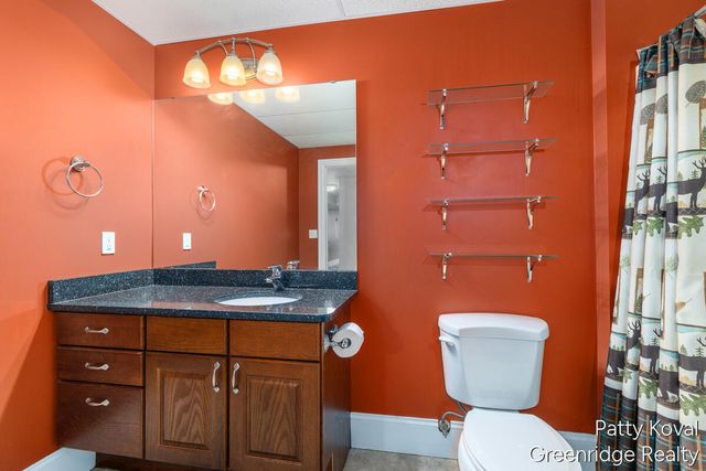4454 Foxmoor Court, Middleville, MI 49333