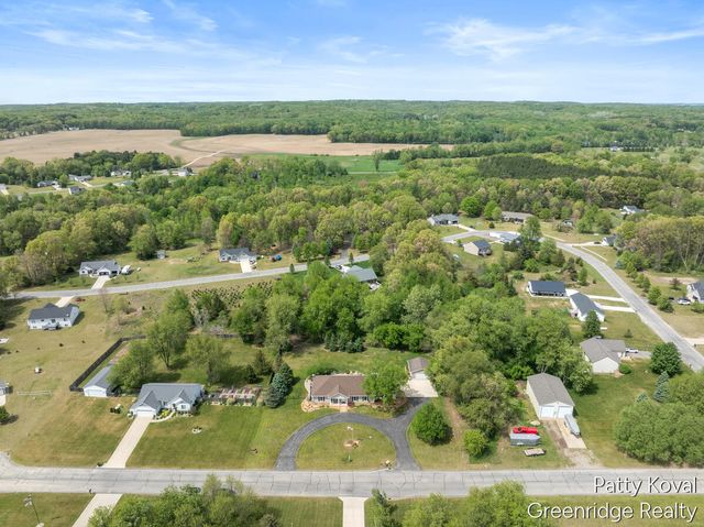 4454 Foxmoor Court, Middleville, MI 49333