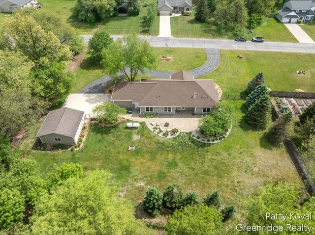 4454 Foxmoor Court, Middleville, MI 49333