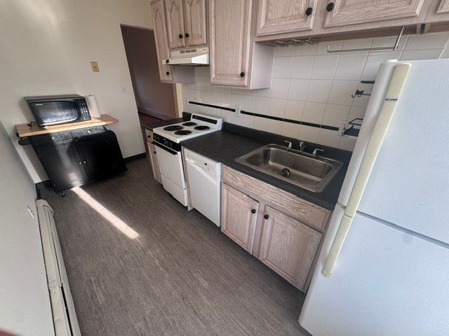 206 Chestnut Hill Ave 10, Boston, MA 02135