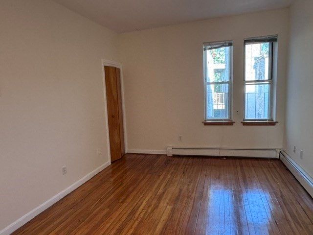 206 Chestnut Hill Ave 10, Boston, MA 02135