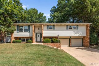 2421 Antiquity Lane, Belleville, IL 62221