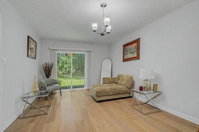 6834 New York Street, Houston, TX 77021
