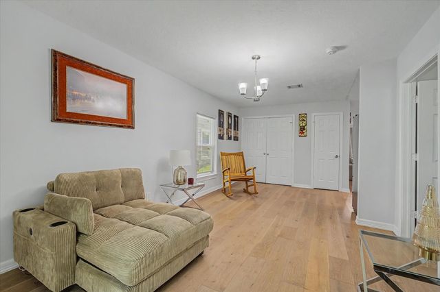 6834 New York Street, Houston, TX 77021