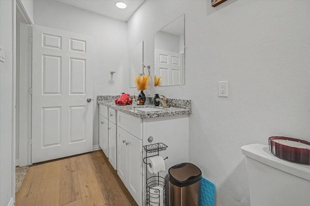 6834 New York Street, Houston, TX 77021