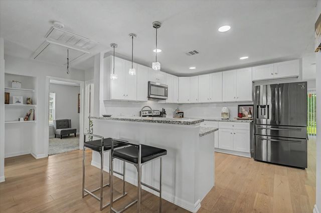 6834 New York Street, Houston, TX 77021