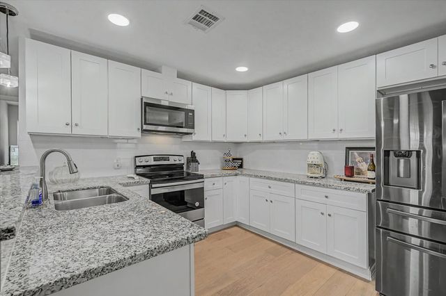 6834 New York Street, Houston, TX 77021
