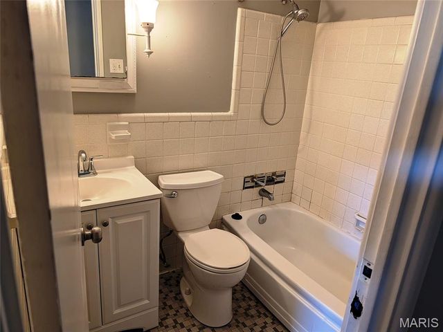 9700 Antigo Drive, Green Park, MO 63123