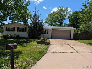 9700 Antigo Drive, Green Park, MO 63123