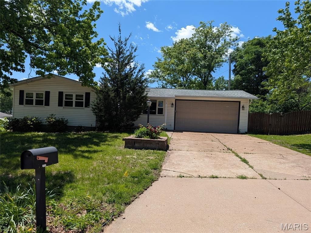 9700 Antigo Drive, Green Park, MO 63123