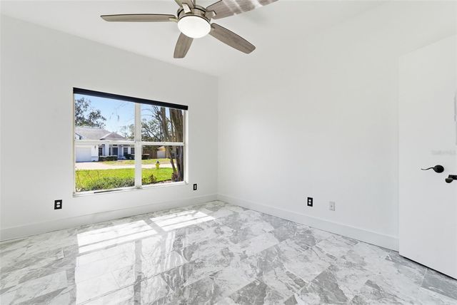 905 CLEARCREEK DRIVE, Tampa, FL 33613