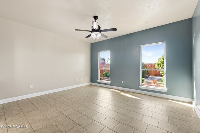 107 Cezanne Drive, Rayne, LA 70578