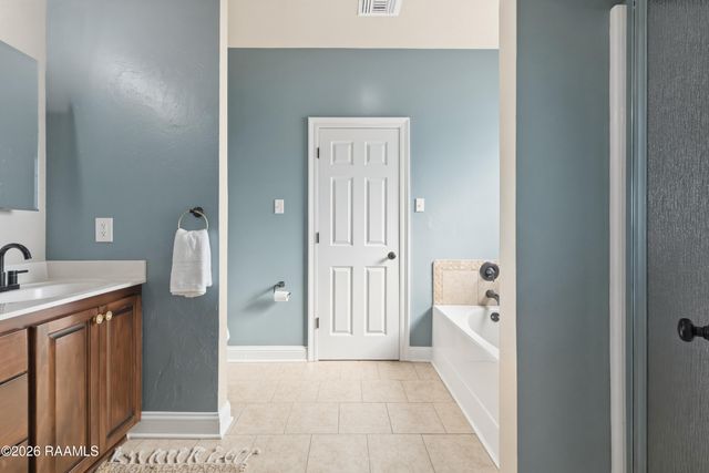 107 Cezanne Drive, Rayne, LA 70578