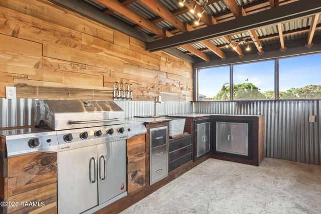 107 Cezanne Drive, Rayne, LA 70578