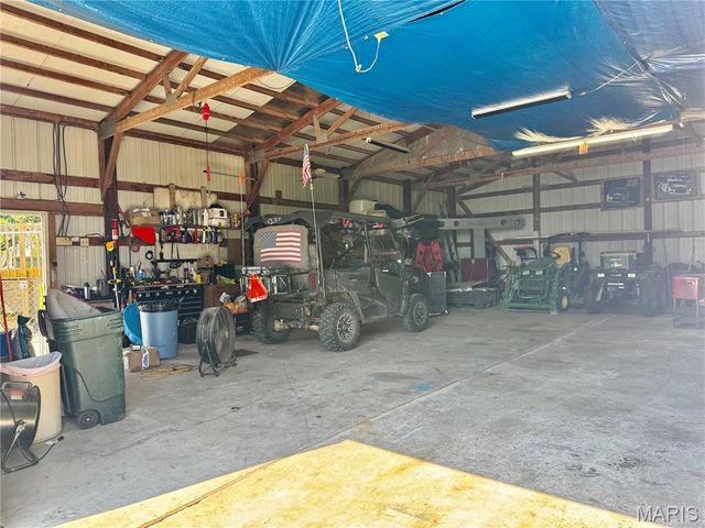 6015 State Route 4, Mascoutah, IL 62258