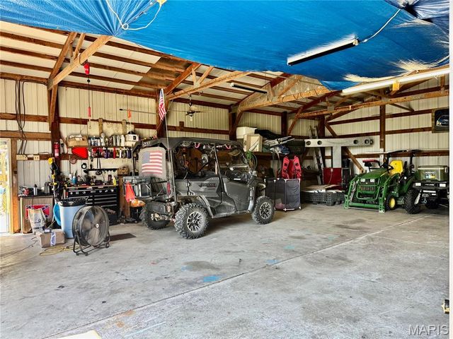 6015 State Route 4, Mascoutah, IL 62258