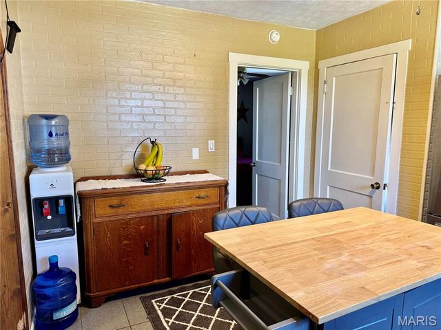 6015 State Route 4, Mascoutah, IL 62258