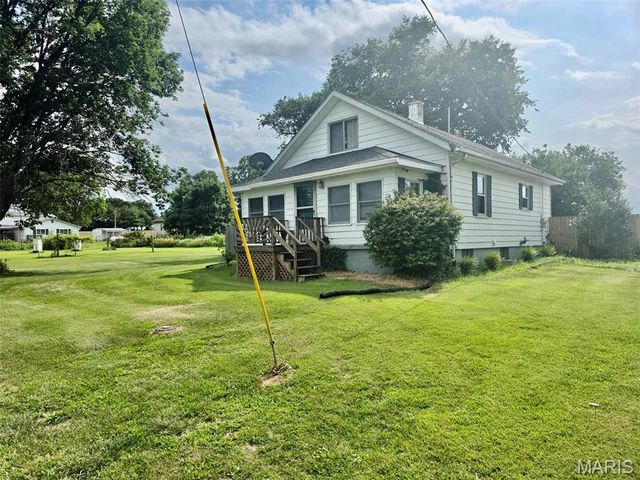 6015 State Route 4, Mascoutah, IL 62258
