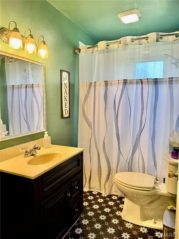 6015 State Route 4, Mascoutah, IL 62258