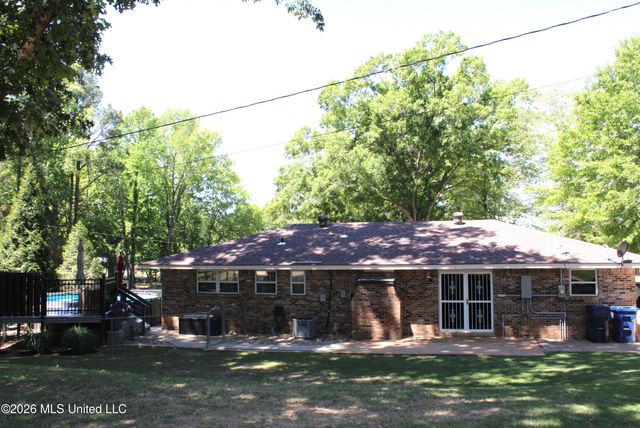 2934 Red Banks Road, Byhalia, MS 38611