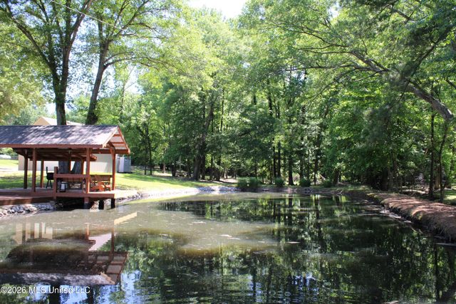 2934 Red Banks Road, Byhalia, MS 38611