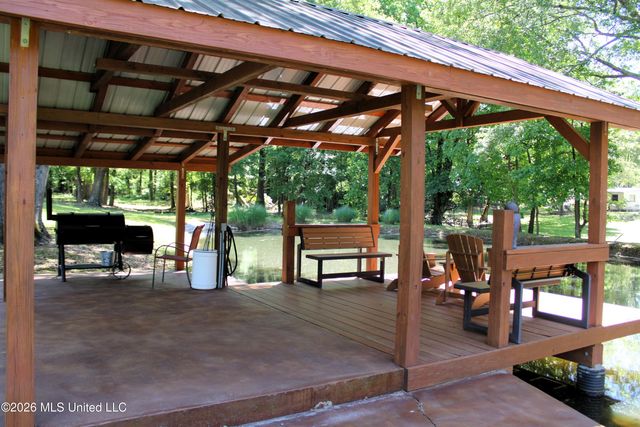 2934 Red Banks Road, Byhalia, MS 38611